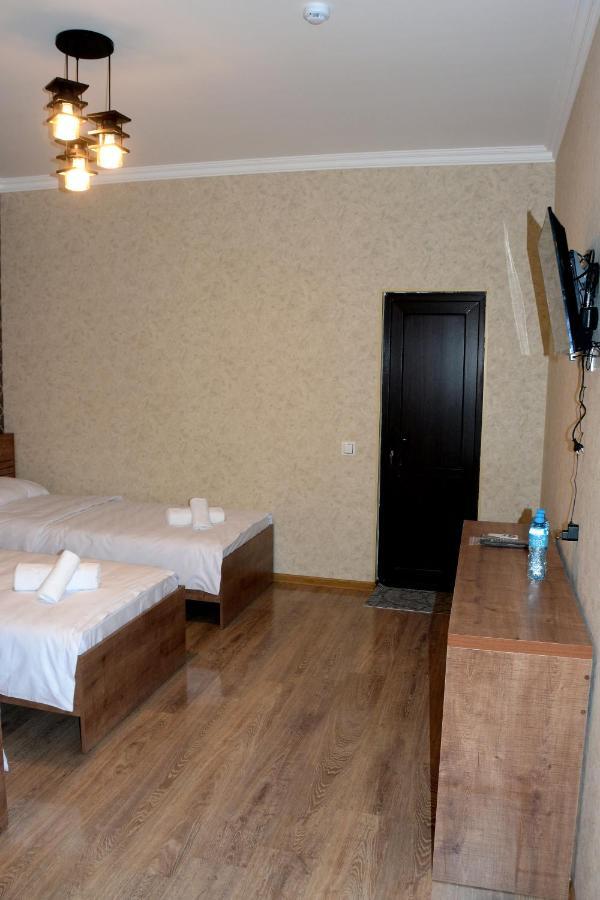 Tulpan Hotel Şǝki المظهر الخارجي الصورة