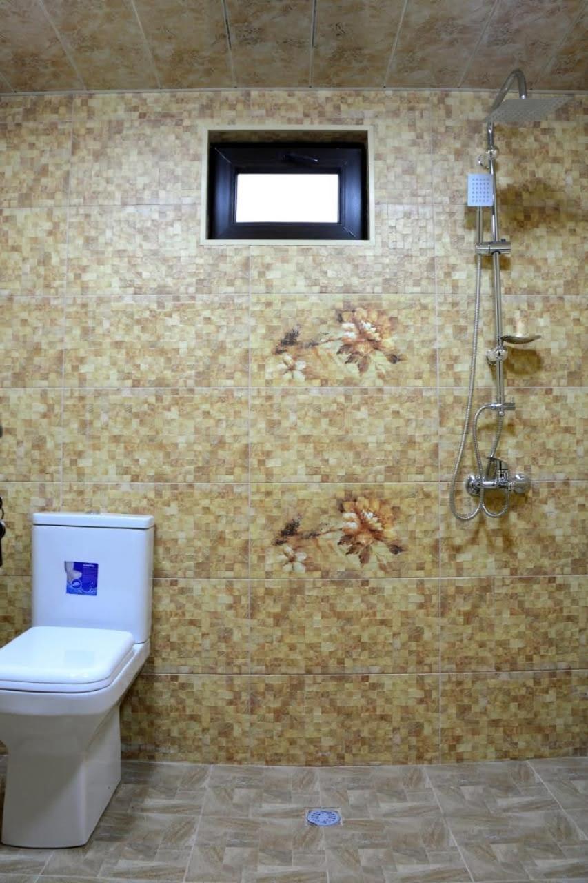 Tulpan Hotel Şǝki المظهر الخارجي الصورة