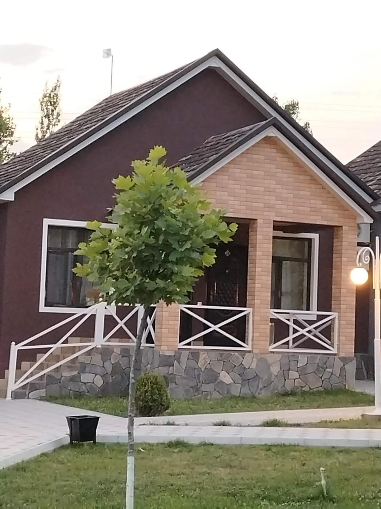 Tulpan Hotel Şǝki المظهر الخارجي الصورة
